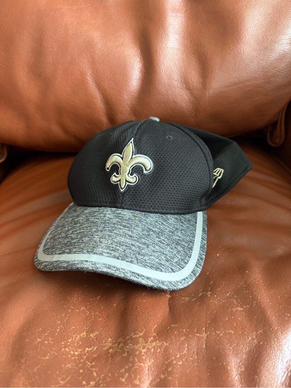 New Orleans Saints Black & Gray Fleur-de-lis Fitted Hat